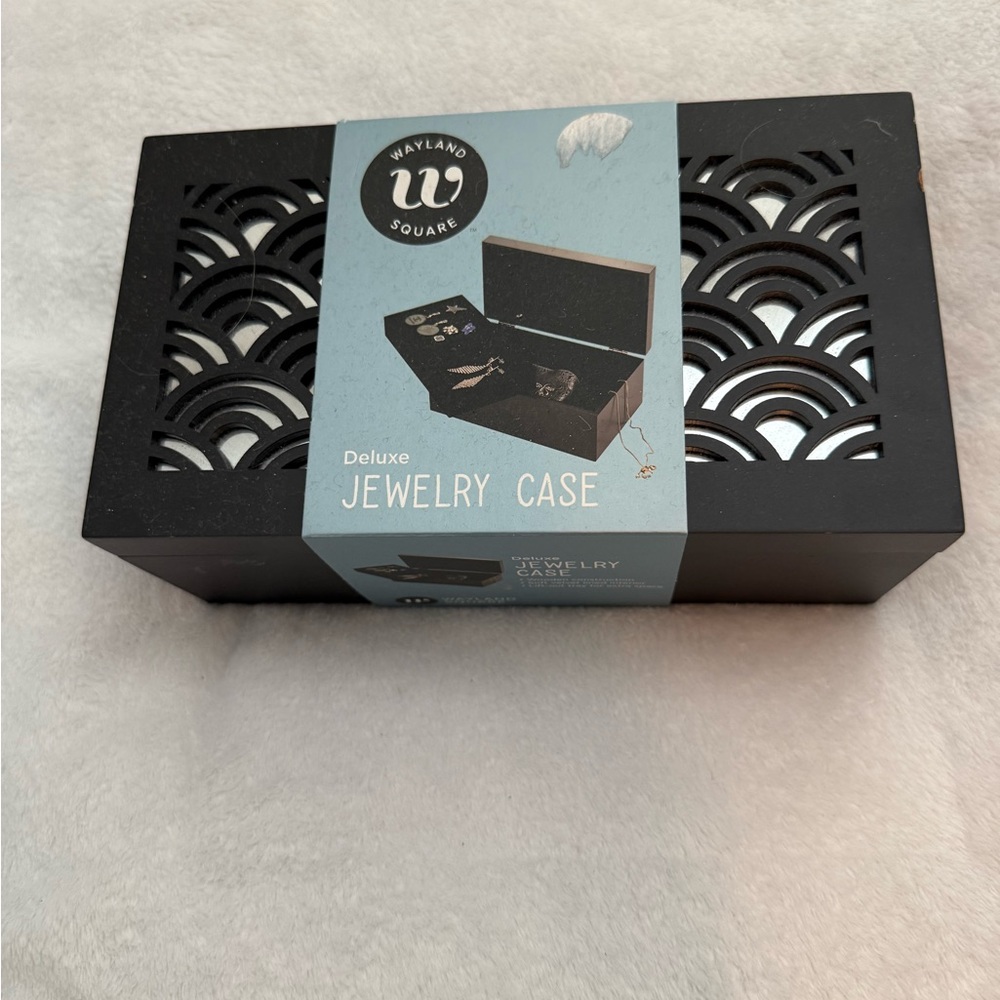 Wayland Square Black Jewelry Organizer